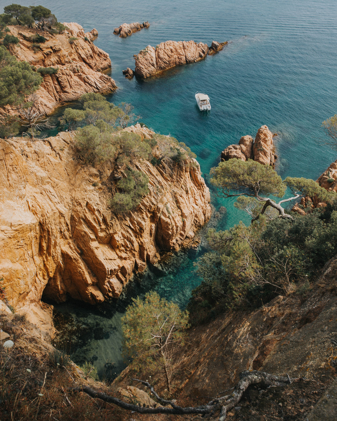 A Mediterranean story: behind the scenes of our summer collection