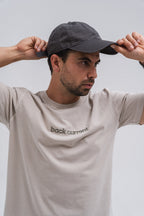 Camiseta unisex bordada de algodón orgánico White Pearl