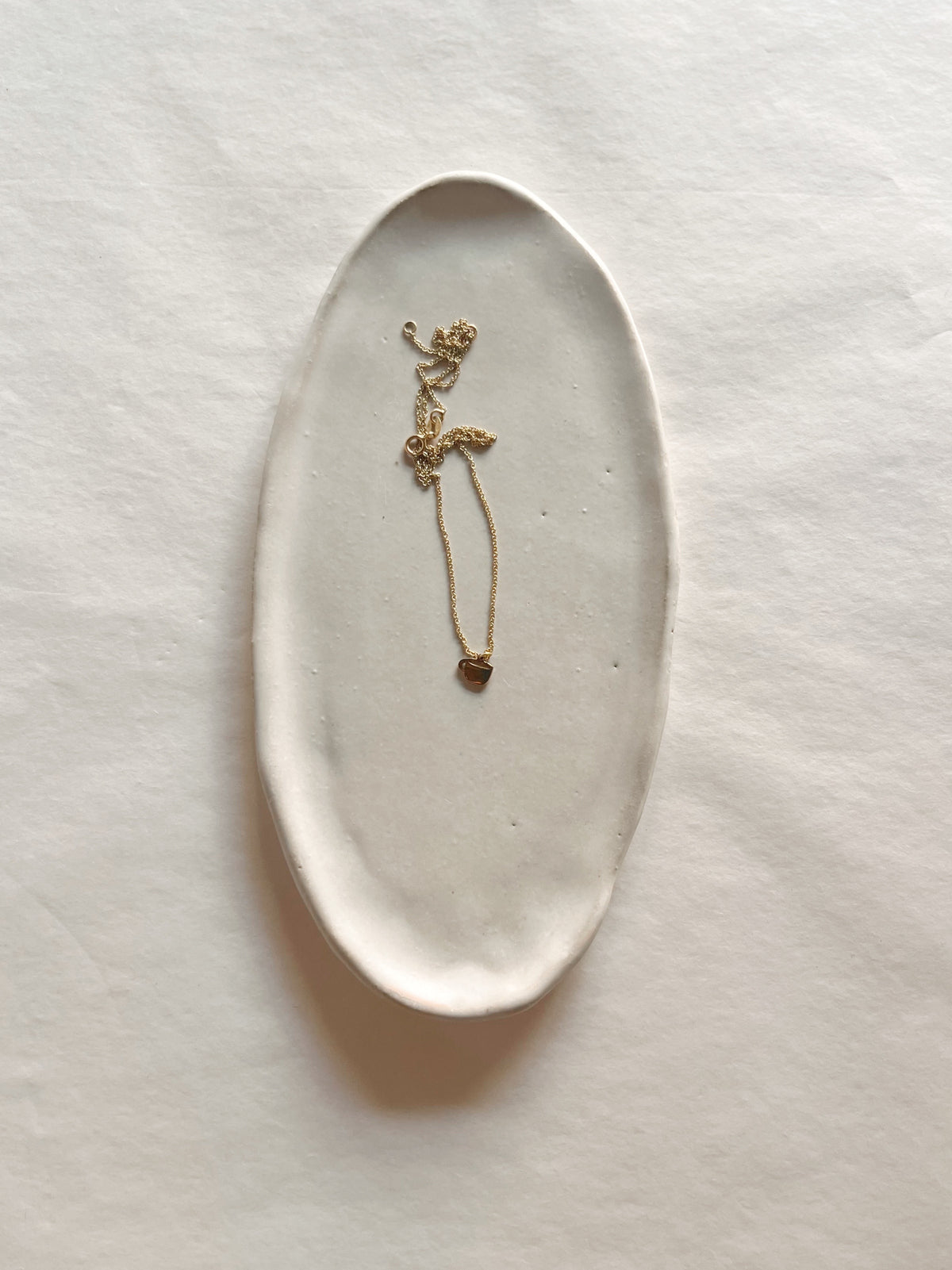 White matt irregular plate