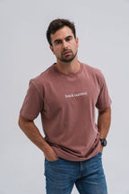 Camiseta unisex bordada de algodón orgánico Dusty Rose