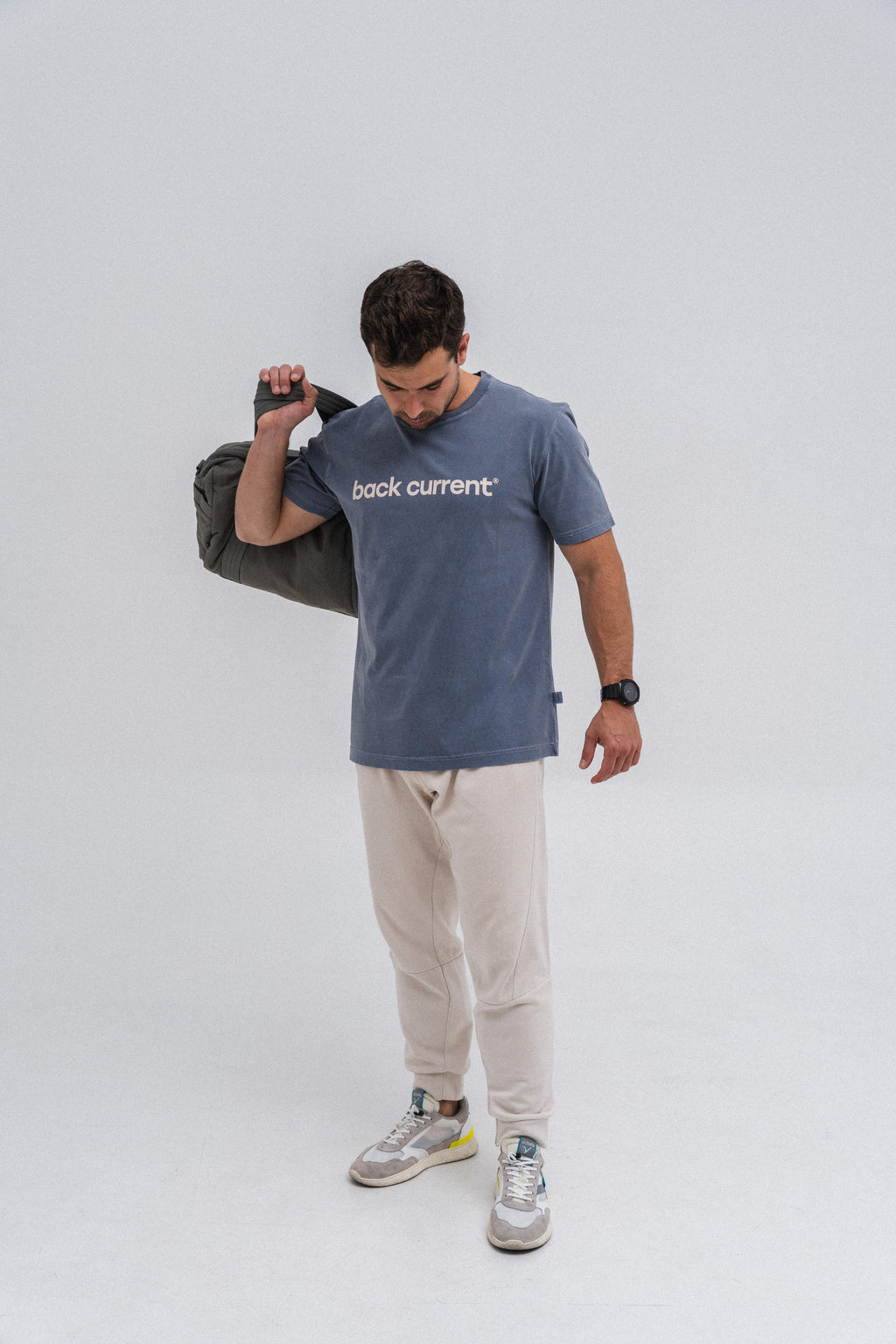 Camiseta unisex bordada de algodón orgánico Blue Storm