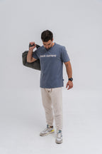 Camiseta unisex bordada de algodón orgánico Blue Storm